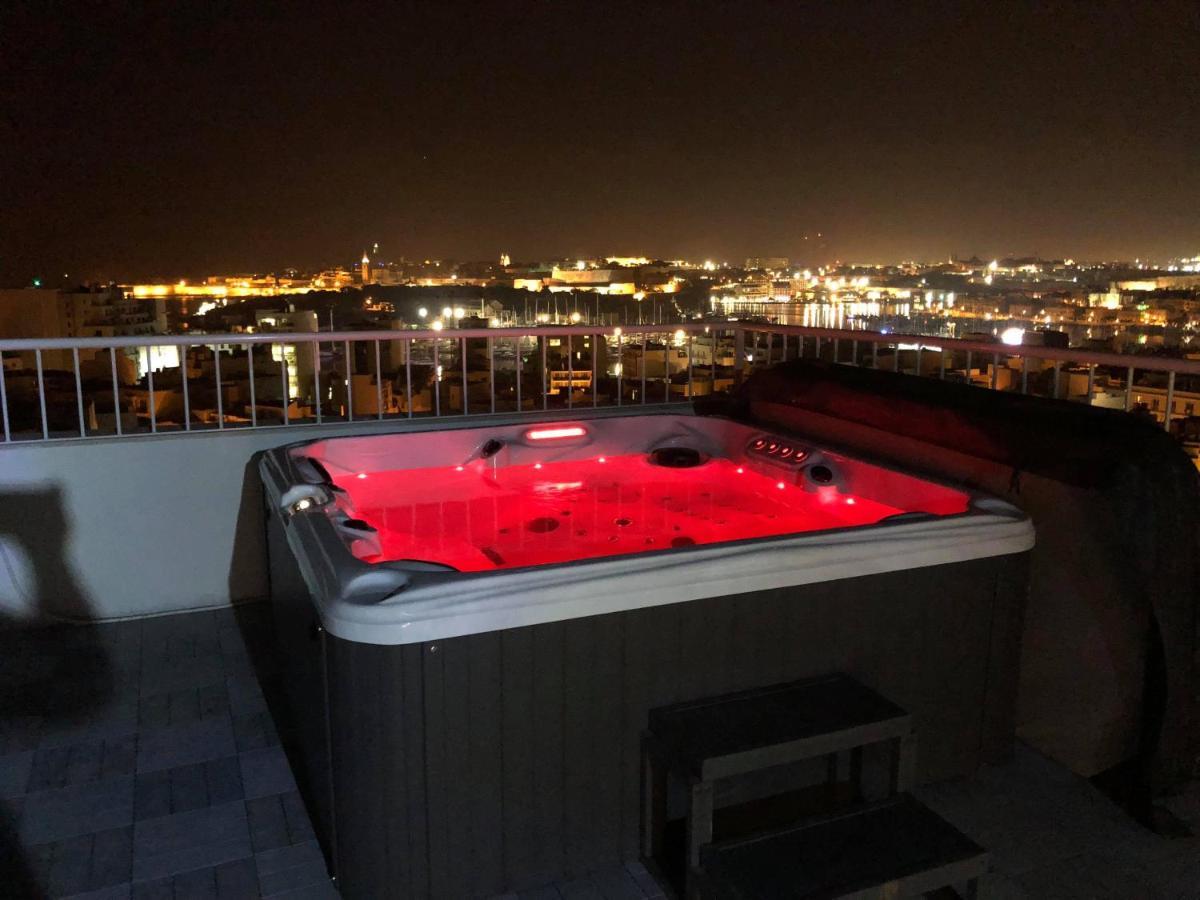 Wonderful Apartments With Shared Jacuzzi And Panorama Rooftop Gzira المظهر الخارجي الصورة